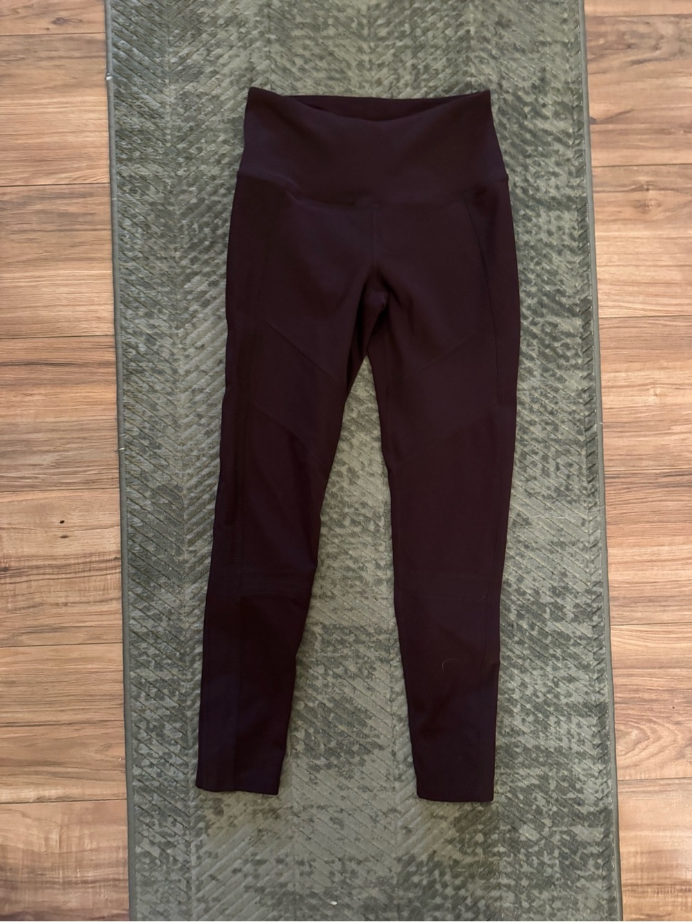 Zella High-Waist Leggings in Deep Plum